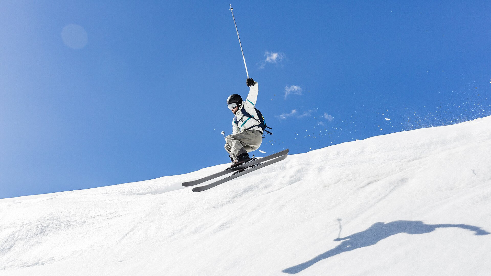 开云入口-欧冠赛场再现足坛佳话，本菲卡列队欢迎国米，王者风范尽显体育精神，本菲卡列队致敬国米，欧冠赛场诠释王者风范与体育精神